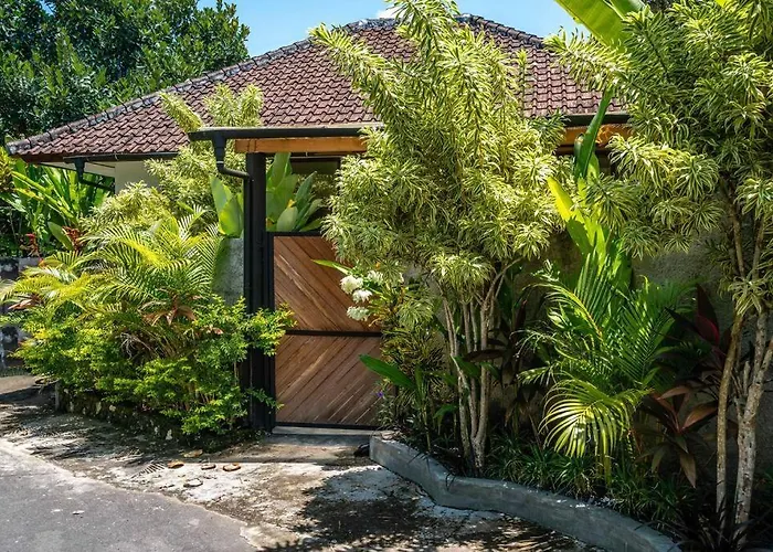 Rumah Mahira - Charming 1br With Living And Full Kitchen, Nestled In Quiet Jungle * Uluwatu