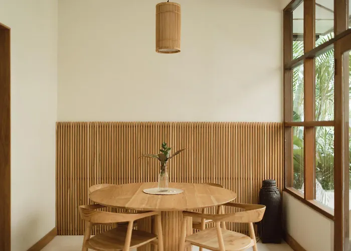 Rumah Mahira - Charming 1br With Living And Full Kitchen, Nestled In Quiet Jungle Villa Uluwatu