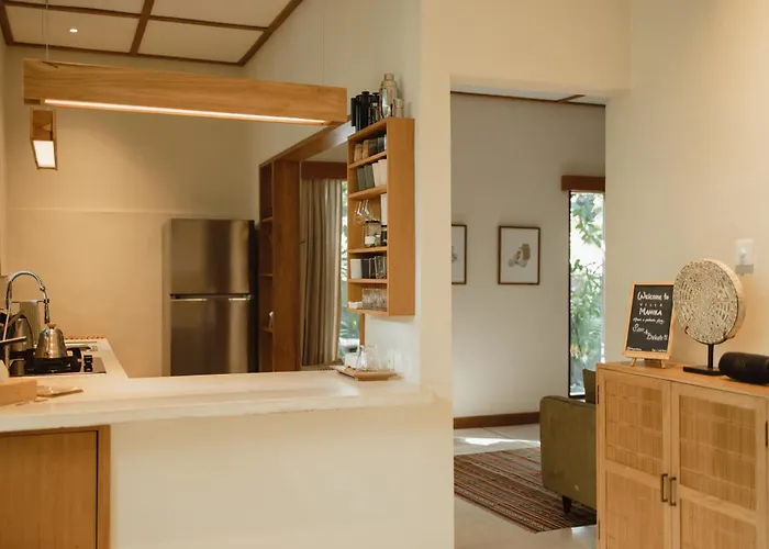 Rumah Mahira - Charming 1br With Living And Full Kitchen, Nestled In Quiet Jungle * Uluwatu