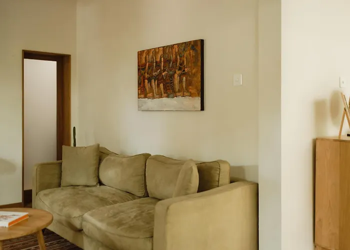 Villa Rumah Mahira - Charming 1br With Living And Full Kitchen, Nestled In Quiet Jungle Uluwatu